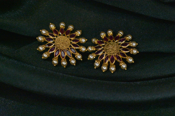 Eria 22k Yellow Gold Earrings - T109