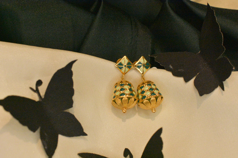 Eria 22k Yellow Gold Earrings - T102