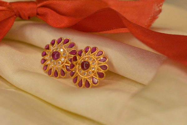 Eria 22k Yellow Gold tops - T125