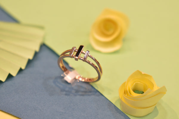 Eria 18K Gold Ring - R229