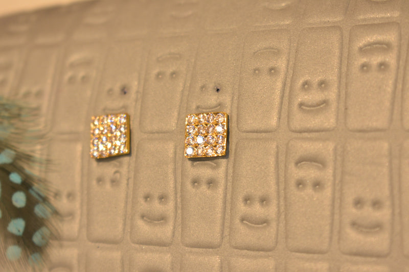 Eria 22k Yellow Gold Earrings- T240