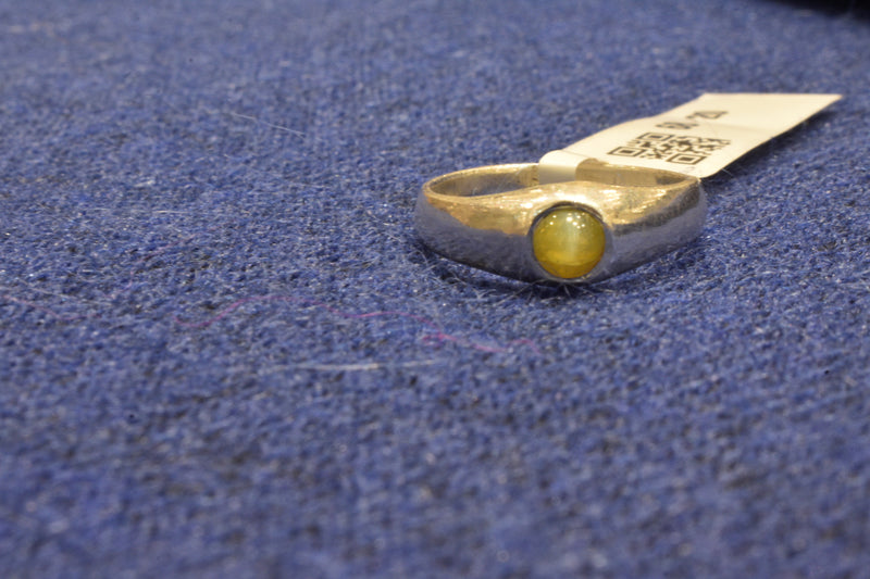silver fancy cat eyes  common  ring.68-20