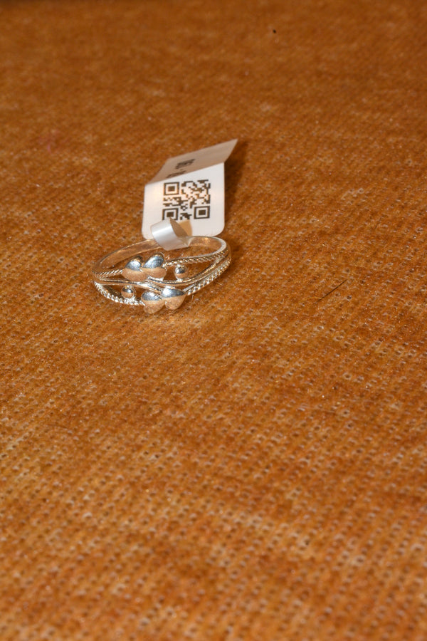 silver fancy flower desgin ladies ring.68-190