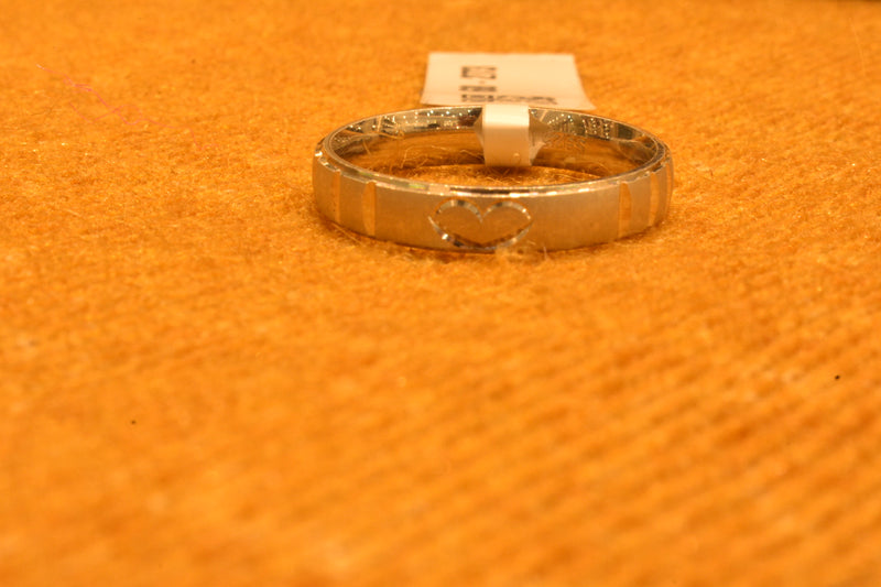silver fancy stone men`s ring.68-273