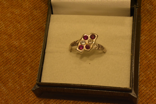 silver fancy stone  ladeis ring.68-56