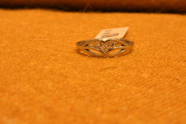 silver fancy stone ladei`s ring.68-174