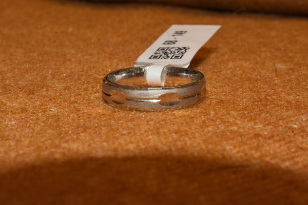 silver fancy plain ladeis ring.68-249