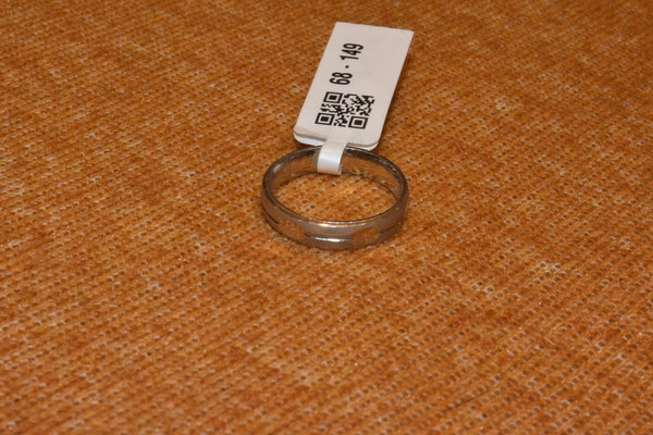 silver fancy plain ladeis ring.68-249