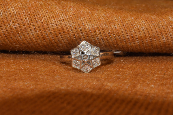 silver fancy stone star ladeis ring.68-53