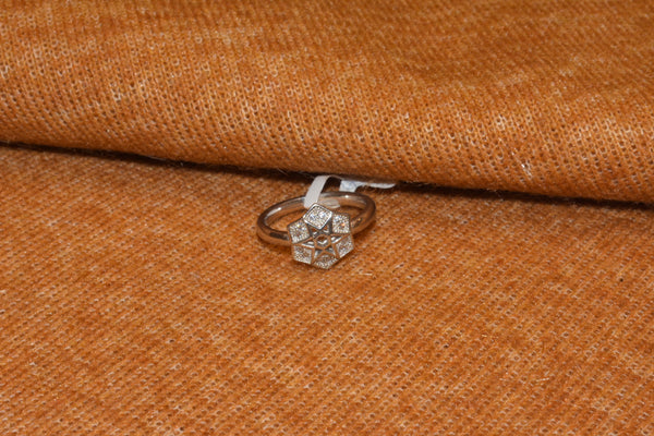 silver fancy stone star ladeis ring.68-53