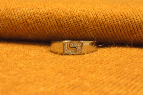silver fancy stone men`s  ring.68-160