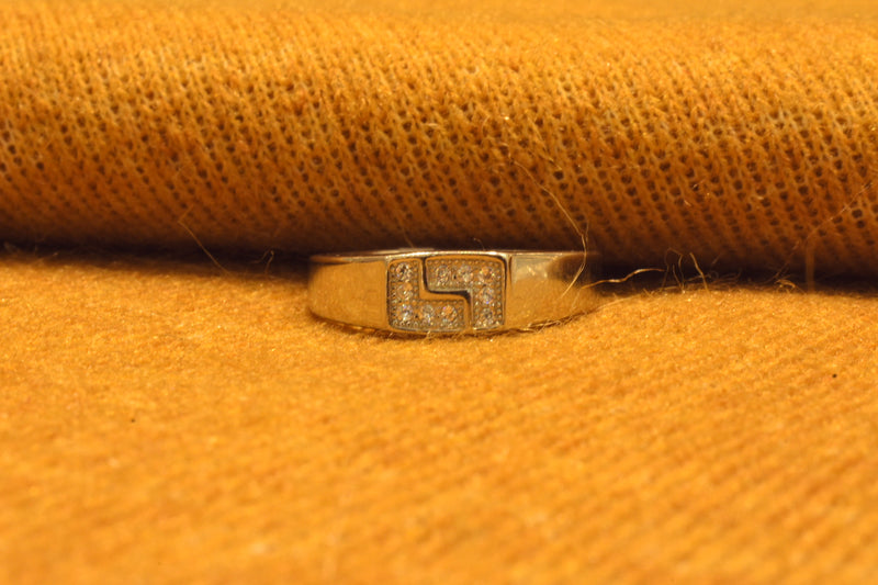 silver fancy stone men`s  ring.68-160