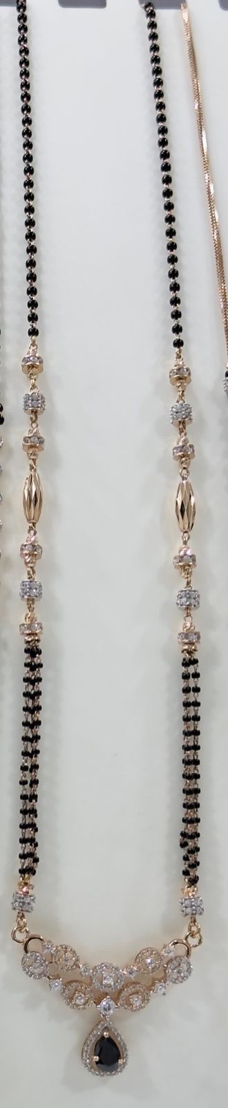 Eria Customised black beads chain