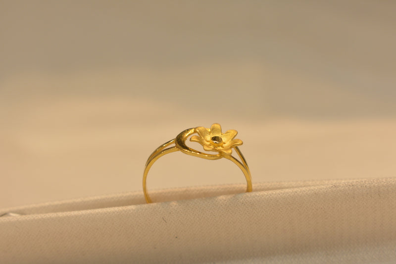 Eria 22k Gold Swarovski Ring - R10