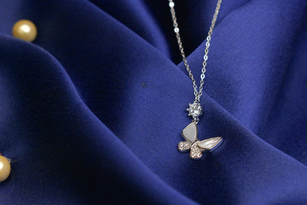 Winged silver necklace- SN44