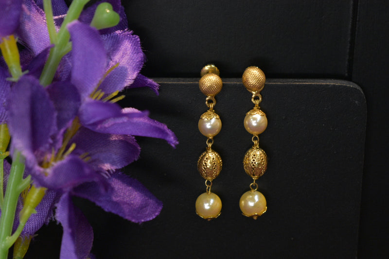 Eria 22K Yellow Gold with pearls  - T73