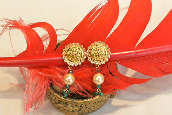 Eria 22K Yellow Gold with pearl and Emerald - NS49