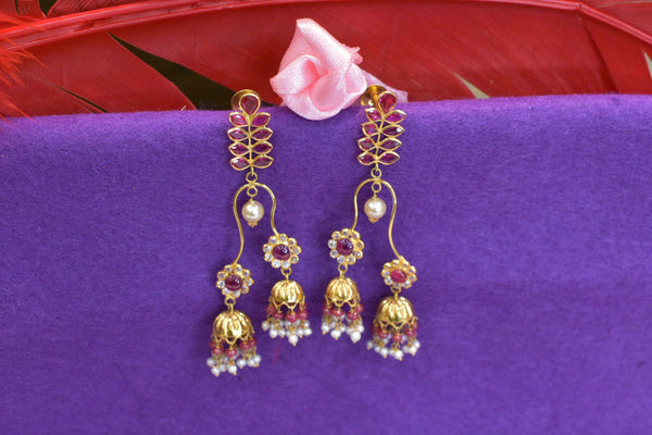 Eria 22K Swarovski (stone) with Ruby and pearl. Yellow gold- T58