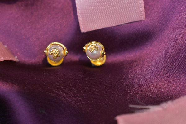 Eria 22k Yellow Gold - T183